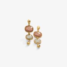 Aretes Clarissa Largo aprox. 6.4 cm. Con poste.